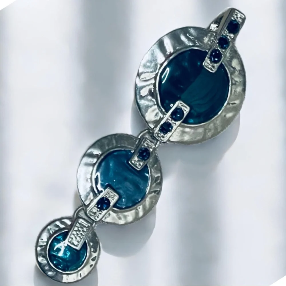 Pendant - Picture 1 of 2